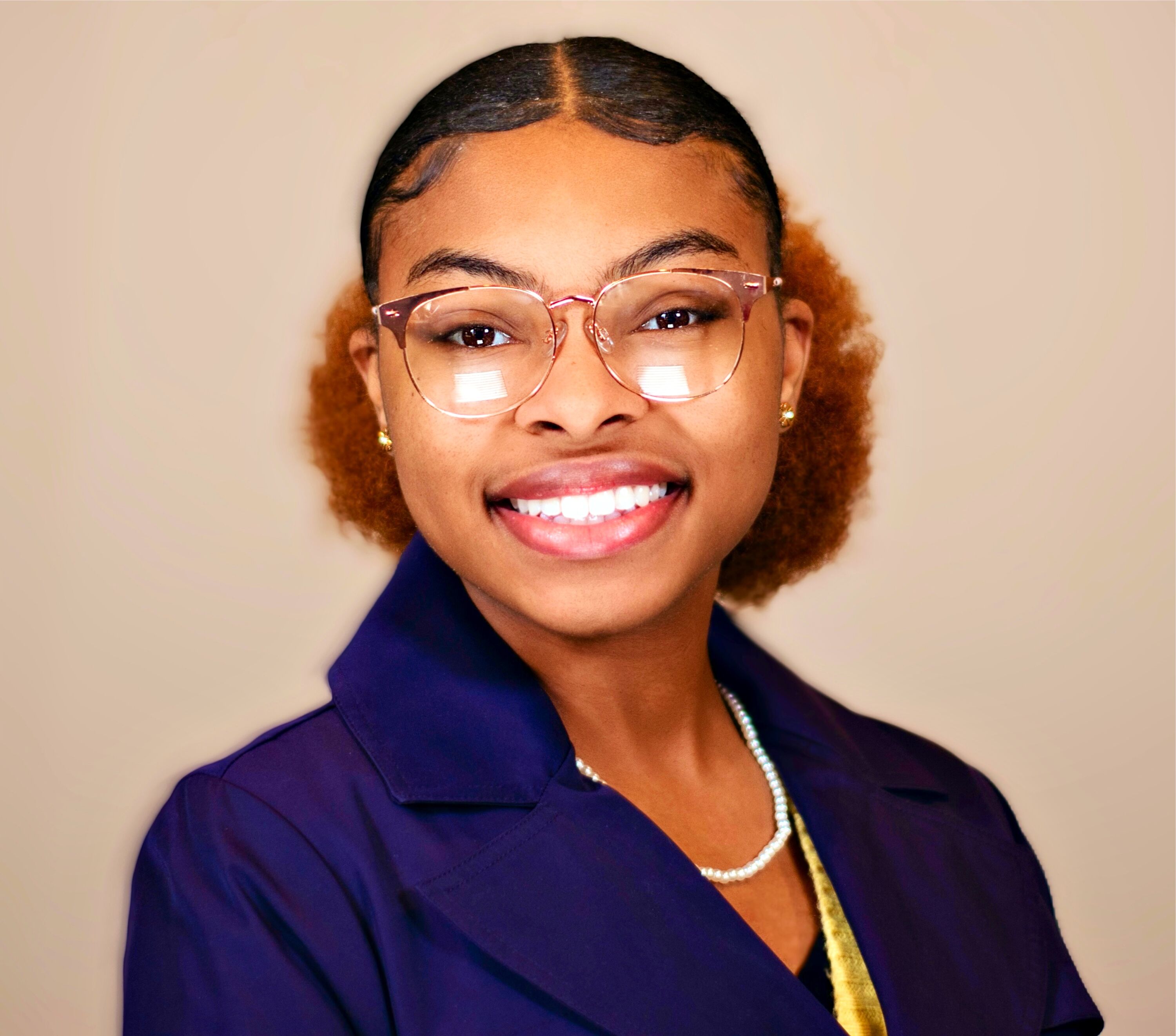 Alexandria Powers headshot